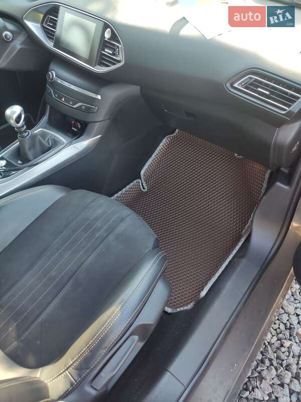 Універсал Peugeot 308 2015 в Одесі