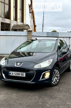 Хэтчбек Peugeot 308 2012 в Киеве