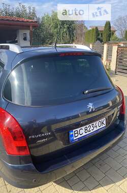 Хэтчбек Peugeot 308 2012 в Дрогобыче