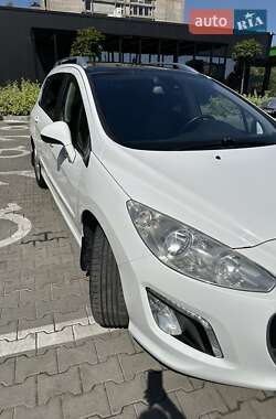 Універсал Peugeot 308 2011 в Черкасах