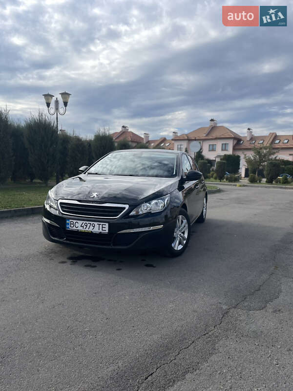 Хэтчбек Peugeot 308 2014 в Шептицькому