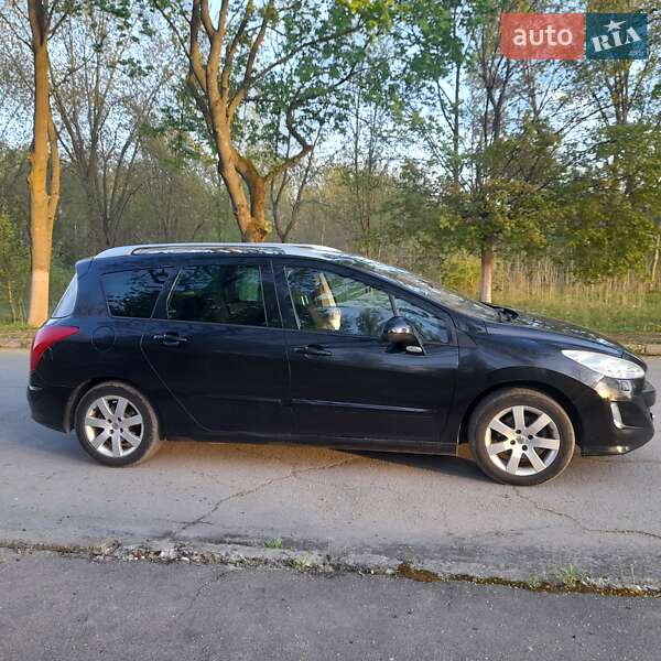Універсал Peugeot 308 2011 в Калуші