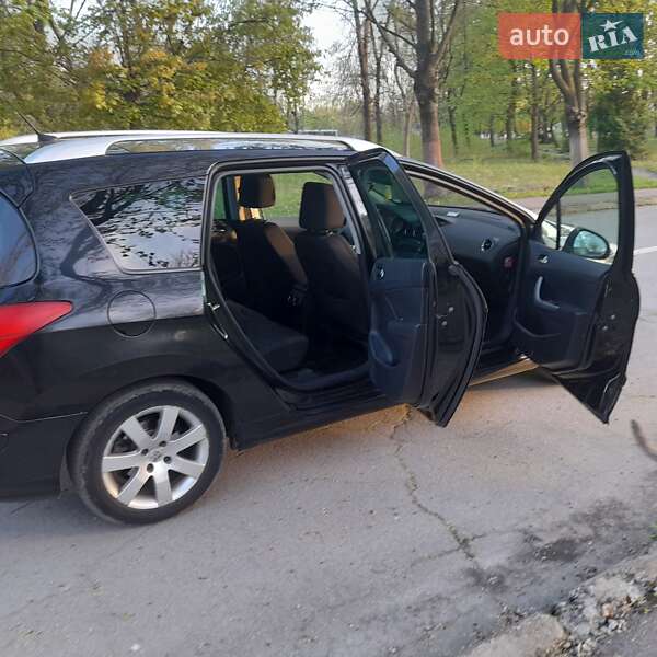 Універсал Peugeot 308 2011 в Калуші