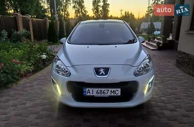 Хетчбек Peugeot 308 2012 в Охтирці