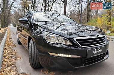 Универсал Peugeot 308 2015 в Киеве