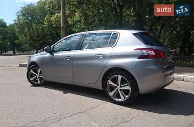 Хэтчбек Peugeot 308 2016 в Николаеве