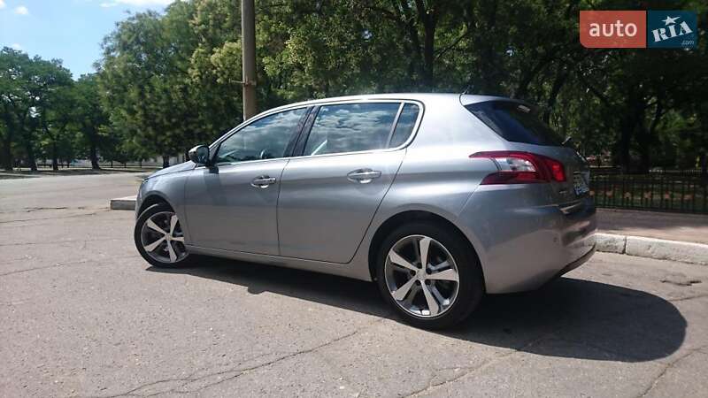 Хетчбек Peugeot 308 2016 в Миколаєві