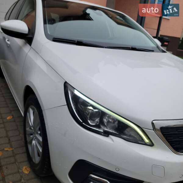 Універсал Peugeot 308 2018 в Тернополі