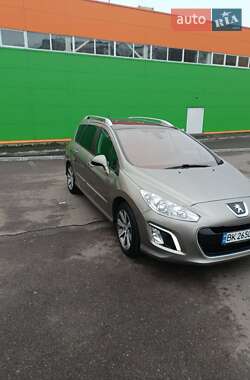 Універсал Peugeot 308 2012 в Рівному