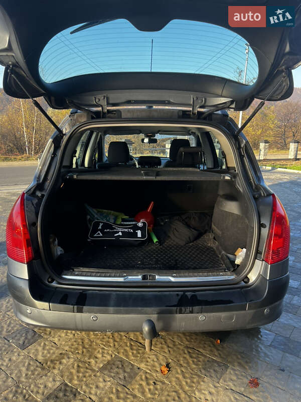 Универсал Peugeot 308 2010 в Тячеве