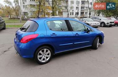 Хетчбек Peugeot 308 2010 в Києві