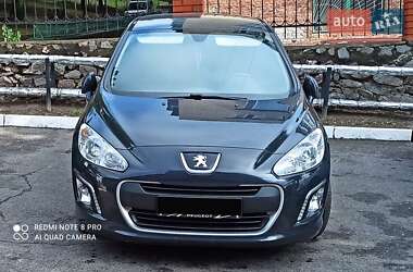 Хэтчбек Peugeot 308 2012 в Кременчуге