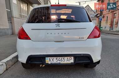 Хэтчбек Peugeot 308 2012 в 