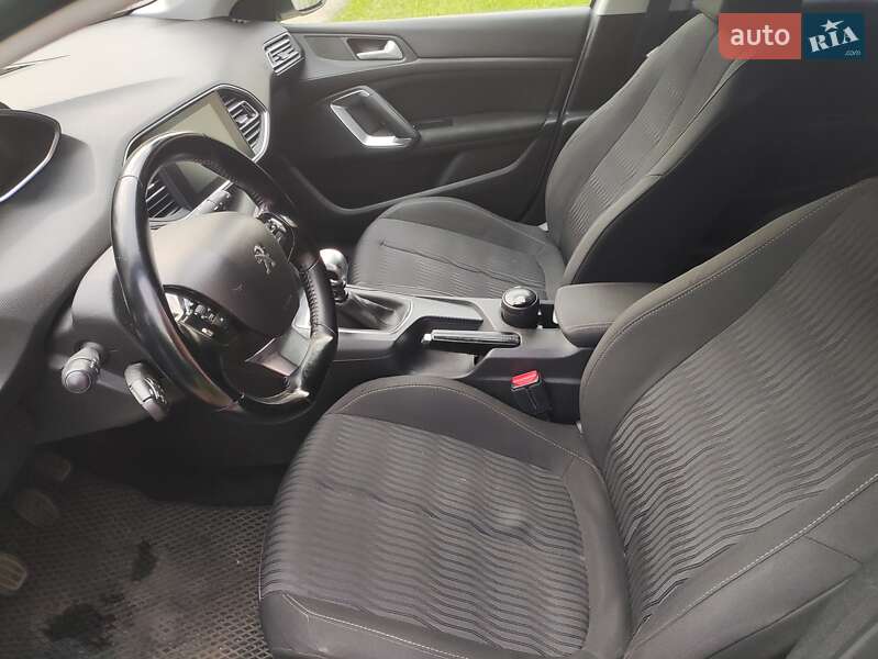 Универсал Peugeot 308 2016 в Полтаве