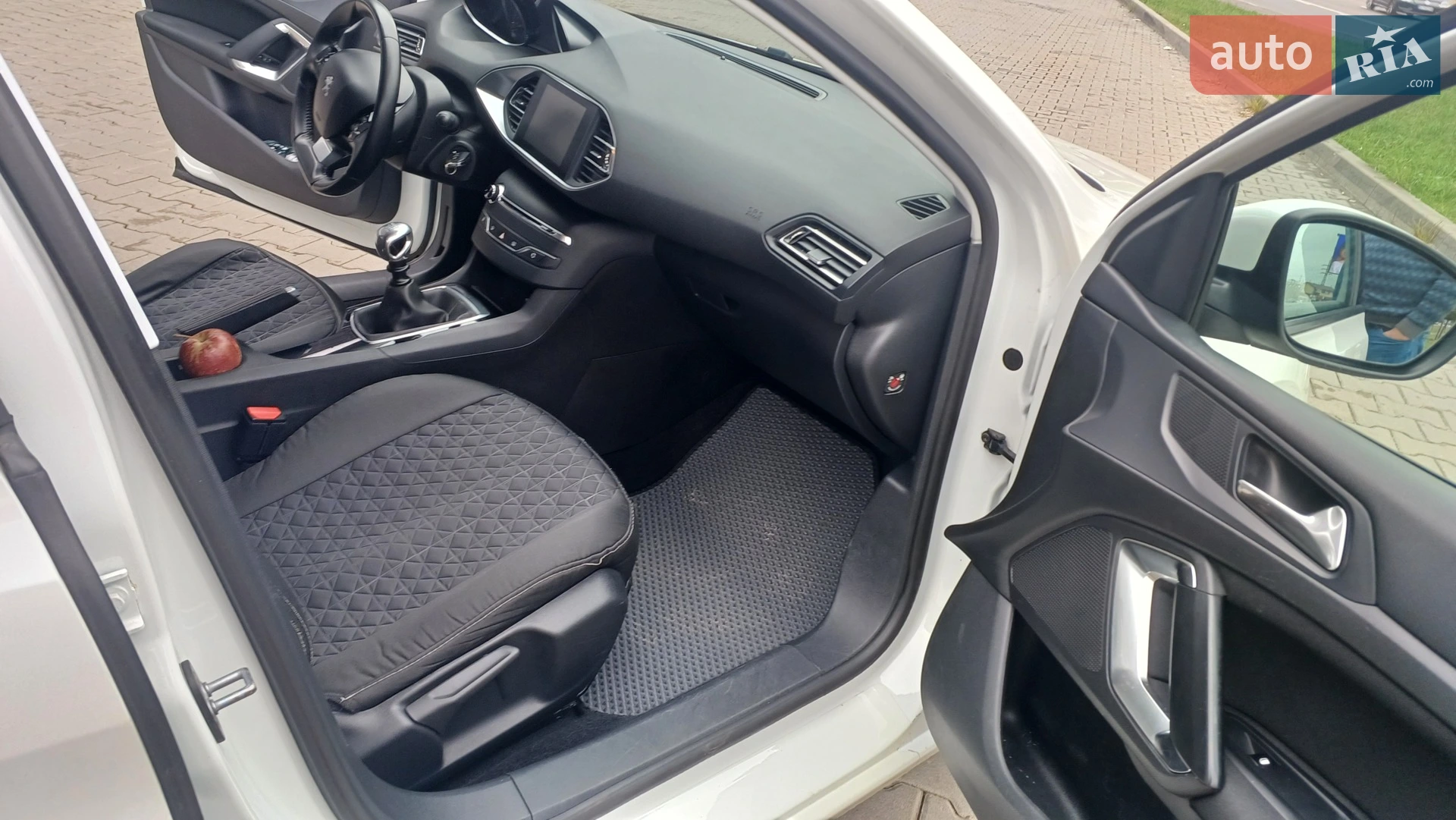 2016 Peugeot 308 - мініатюра 12