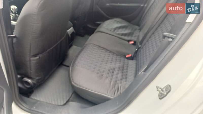 Універсал Peugeot 308 2016 в Києві фото 13 Універсал Peugeot 308 2016 в Києві