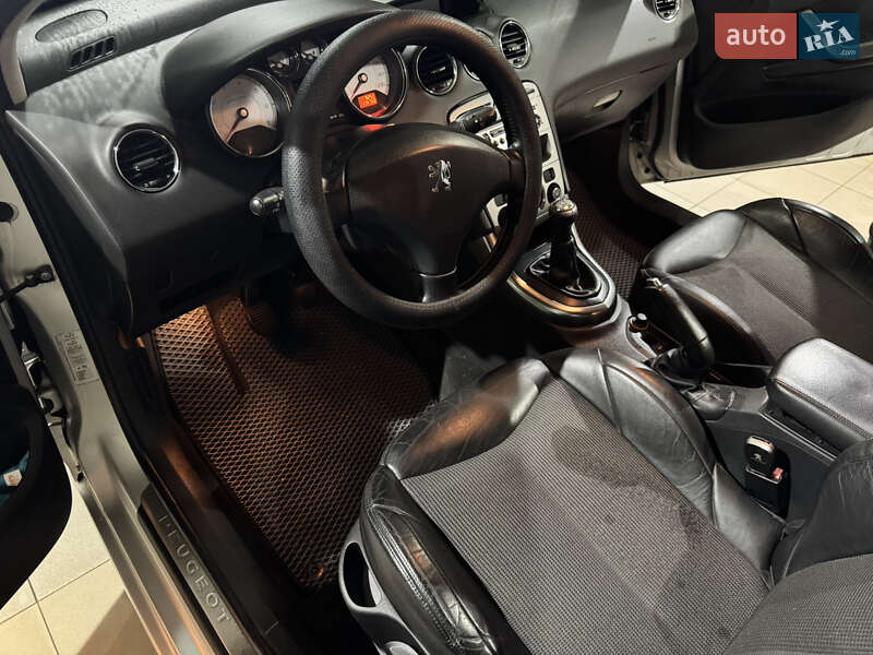 Хэтчбек Peugeot 308 2008 в Кременчуге фото 8 Хэтчбек Peugeot 308 2008 в Кременчуге