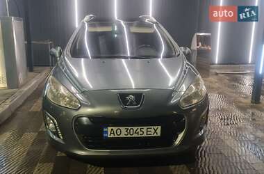 Універсал Peugeot 308 2011 в Ужгороді