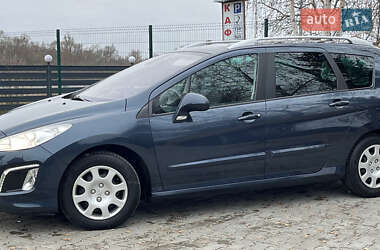 Хэтчбек Peugeot 308 2012 в Стрые