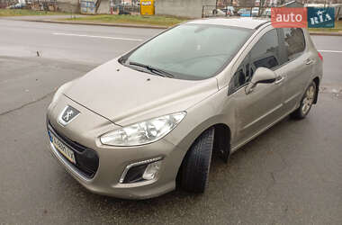 Peugeot 308 2011