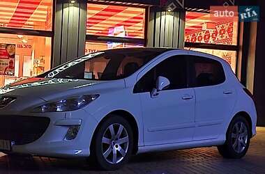 Хэтчбек Peugeot 308 2008 в Кропивницком