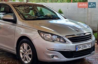 Хетчбек Peugeot 308 2016 в Запоріжжі