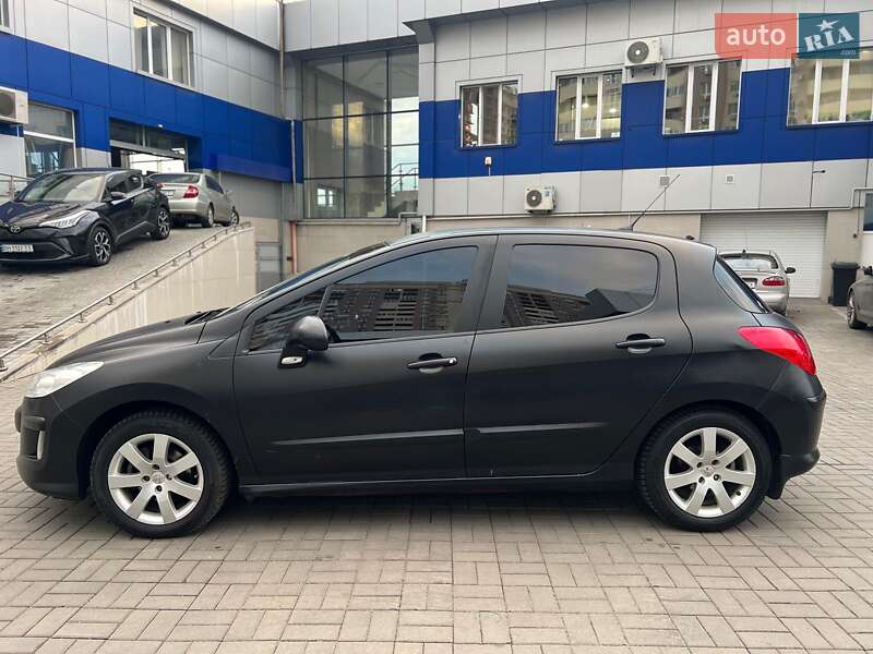 Хэтчбек Peugeot 308 2010 в Одессе