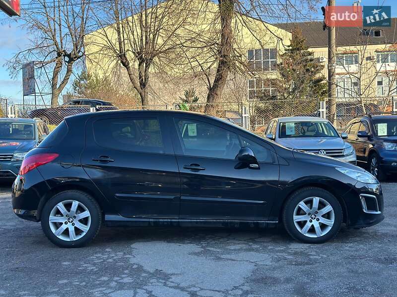 Хетчбек Peugeot 308 2011 в Вінниці