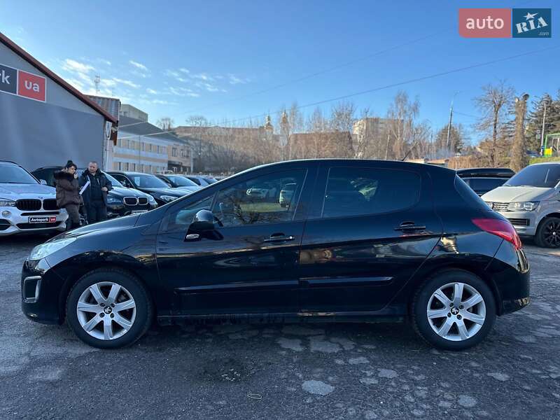 Хетчбек Peugeot 308 2011 в Вінниці