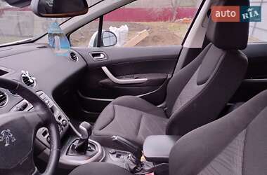 Универсал Peugeot 308 2011 в 