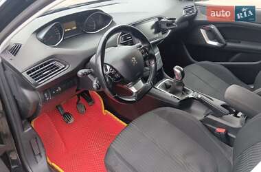 Универсал Peugeot 308 2017 в 