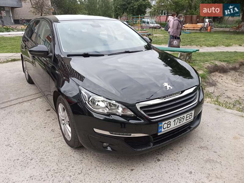 Универсал Peugeot 308 2017 в 