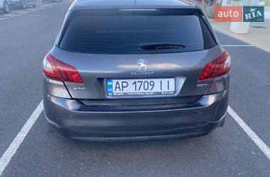 Хэтчбек Peugeot 308 2016 в Запорожье