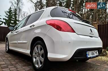 Хетчбек Peugeot 308 2012 в Охтирці