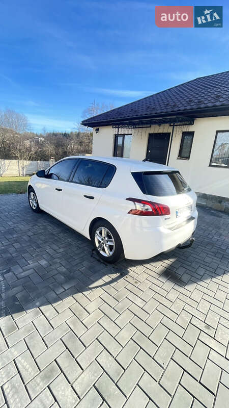 Хэтчбек Peugeot 308 2014 в 
