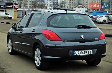 Хэтчбек Peugeot 308 2009 в 