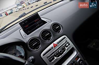 Хэтчбек Peugeot 308 2009 в 