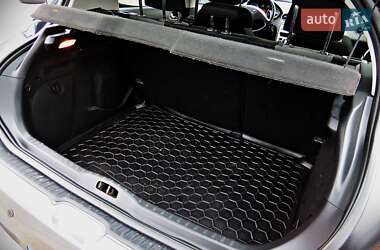 Хэтчбек Peugeot 308 2009 в 
