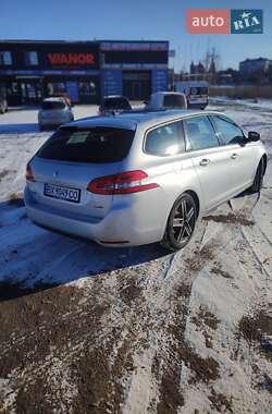 Универсал Peugeot 308 2015 в 