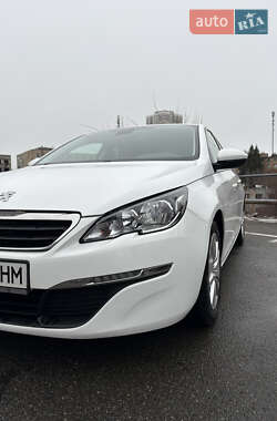 Универсал Peugeot 308 2016 в Киеве