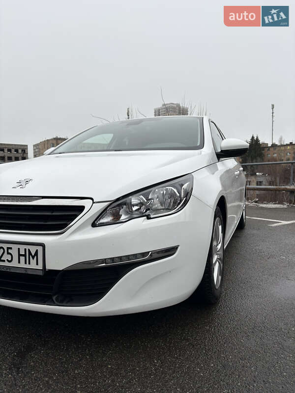 Peugeot 308 2016