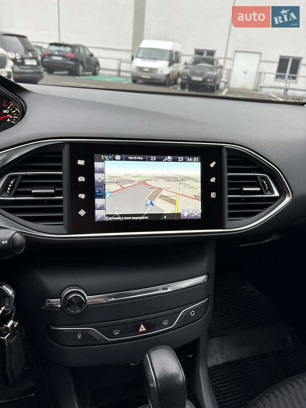 Универсал Peugeot 308 2016 в Киеве