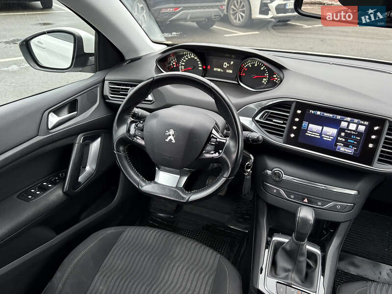 Универсал Peugeot 308 2016 в Киеве