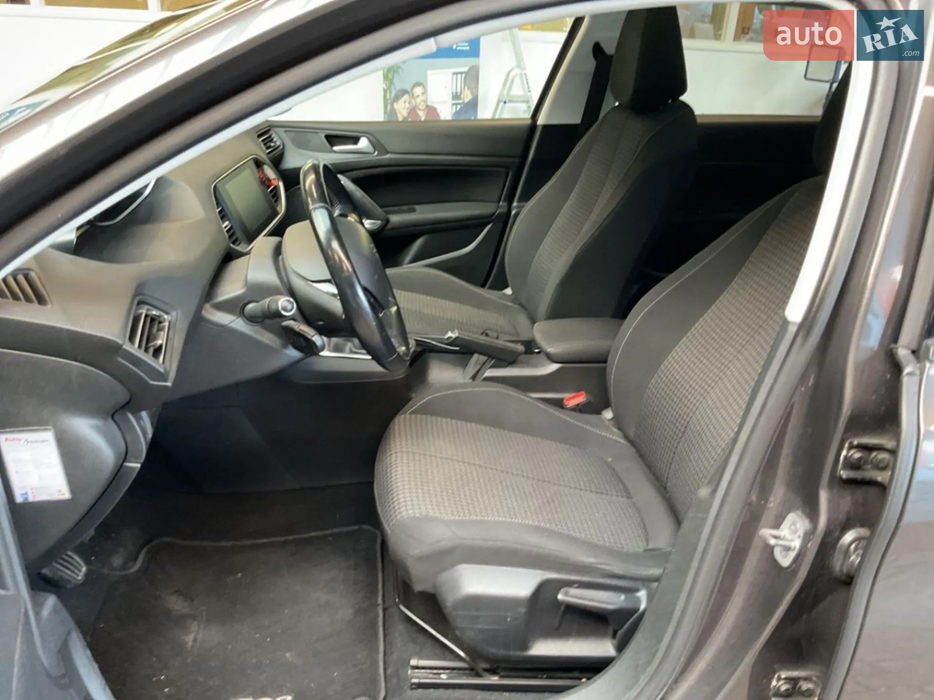2017 Peugeot 308 - мініатюра 11