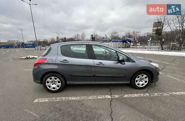 Хетчбек Peugeot 308 2011 в Києві