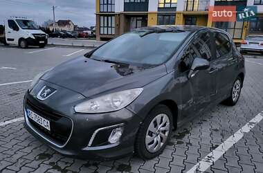 Хэтчбек Peugeot 308 2012 в Луцке