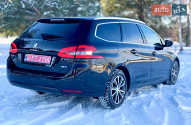 Універсал Peugeot 308 2016 в Трускавці