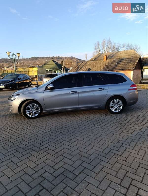 Универсал Peugeot 308 2015 в Могилев-Подольске