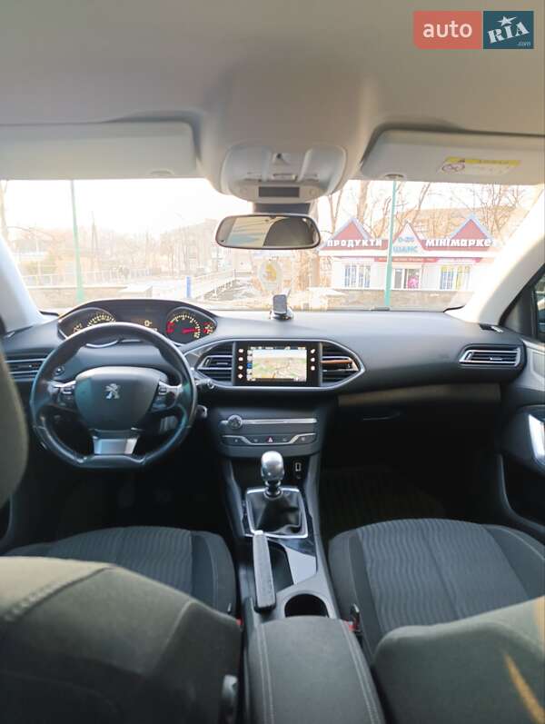 Универсал Peugeot 308 2015 в Могилев-Подольске