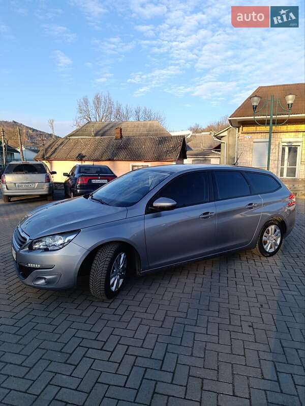 Универсал Peugeot 308 2015 в Могилев-Подольске
